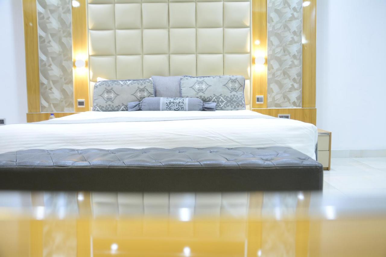 Caesar'S Luxury Hotel Lekki Exteriör bild