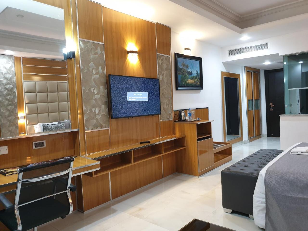 Caesar'S Luxury Hotel Lekki Exteriör bild