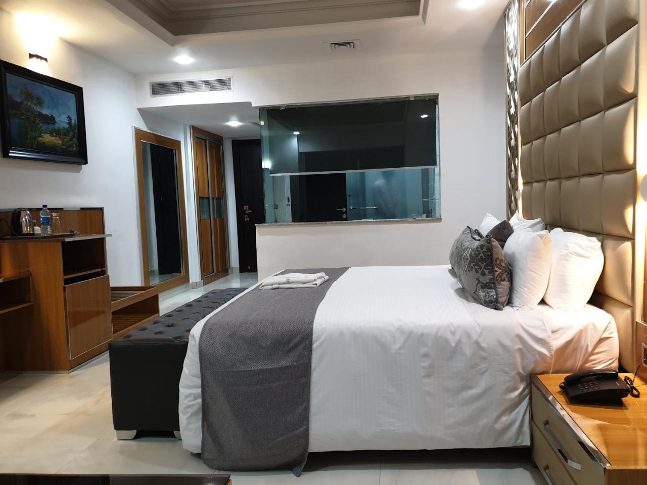 Caesar'S Luxury Hotel Lekki Exteriör bild